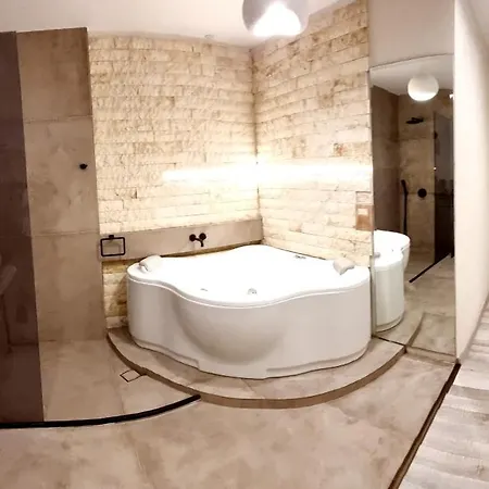 Golden Center Lejlighedshotel 4*