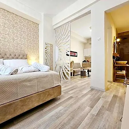Aparthotel Golden Center 4*