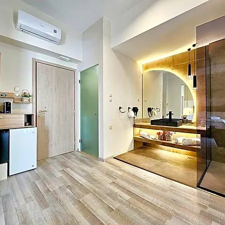 Golden Center 4*