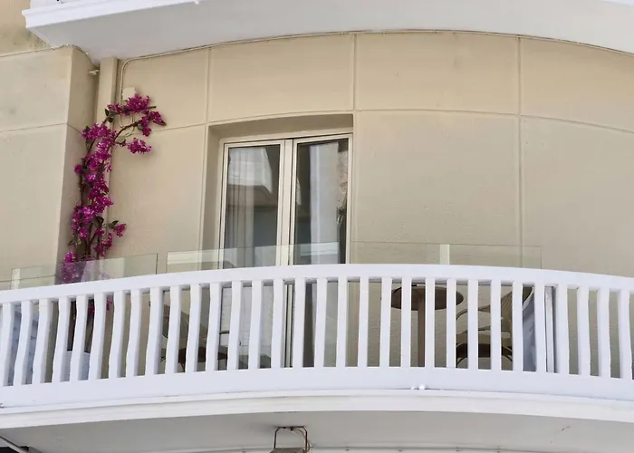 Apart-hotel Golden Center 4*