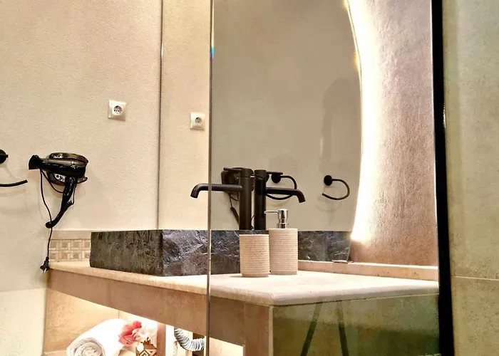 Golden Center Apart-hotel 4*