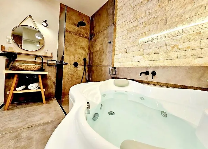 Golden Center Rhodes City